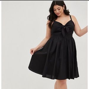 Size 5 Black Poplin Tie front Skater Dress